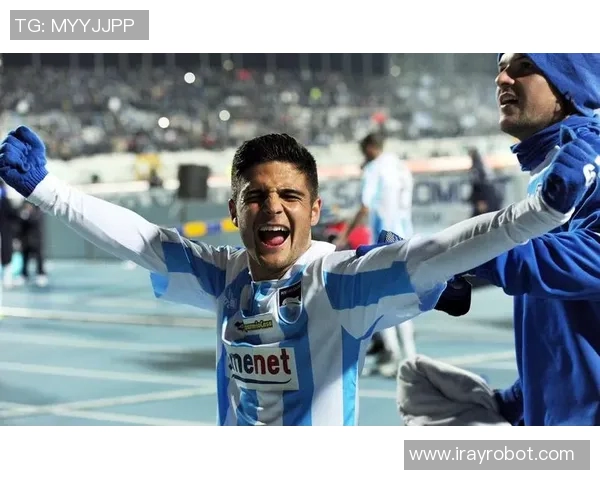 因西涅的足球之路：从天才少年到意大利国家队的核心球员